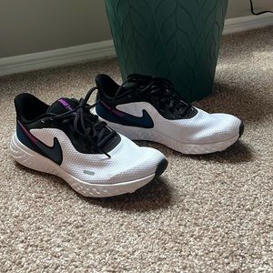 Nike revolution running shoes